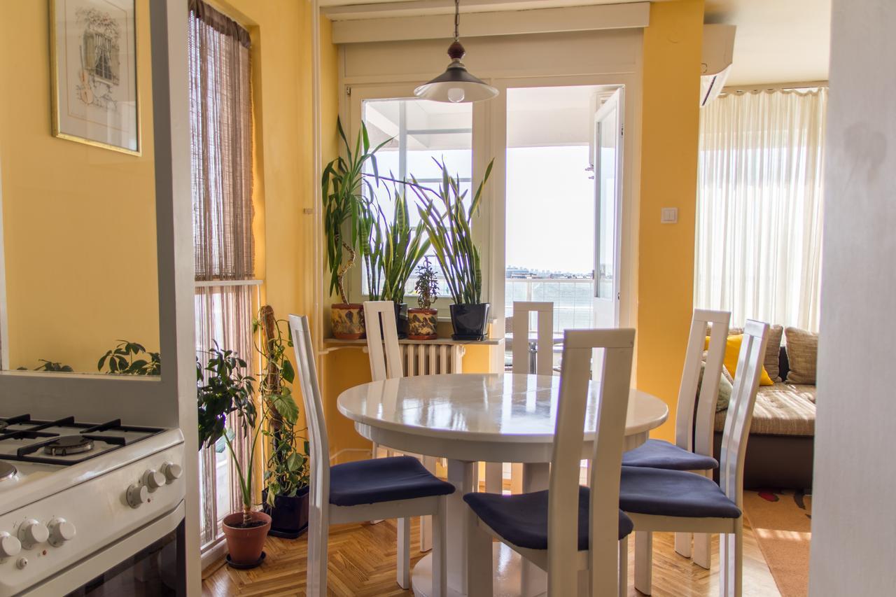 Sunny Apartment Belgrado Buitenkant foto