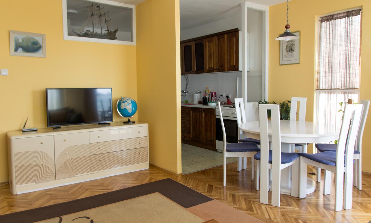 Sunny Apartment Belgrado Buitenkant foto